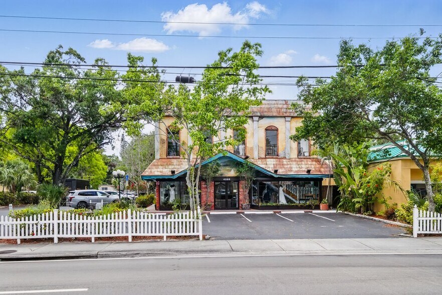 More Photos Of 4066 Broward Blvd, Fort Lauderdale Storefront Retail Office For Sale