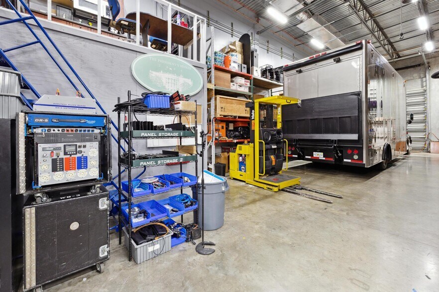 More Photos Of 3700-3718 SW 30th Ave, Fort Lauderdale Warehouse For Sale