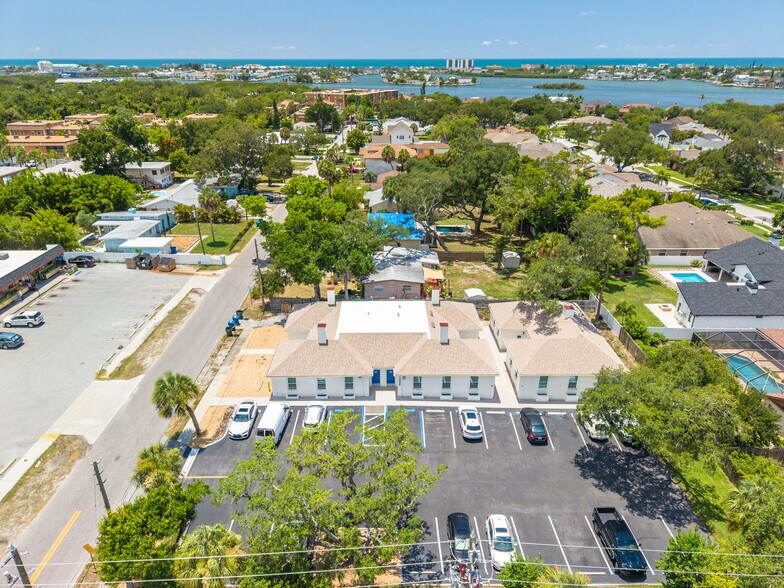 More Photos Of 12800 Indian Rocks Rd, Largo Office Residential For Lease