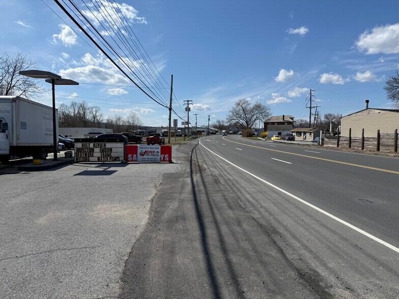 More Photos Of 1310 W High St, Pottstown Specialty For Sale