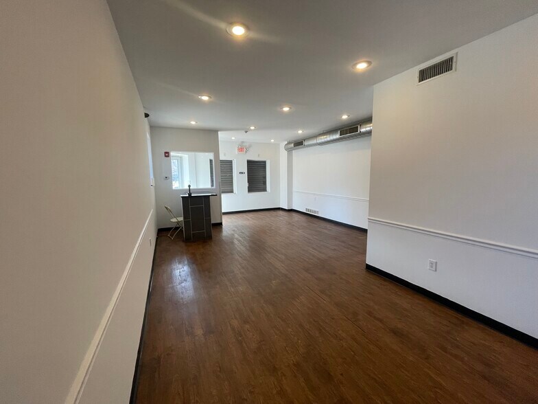 More Photos Of 423 W Girard Ave, Philadelphia Apartments For Sale