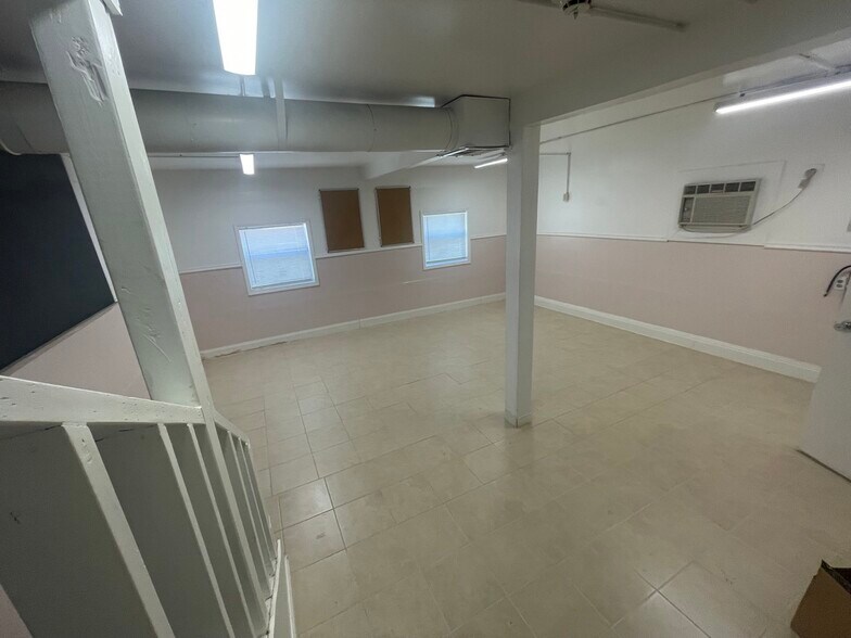 More Photos Of 617 NW 88th St, Oklahoma City Daycare Center For Lease