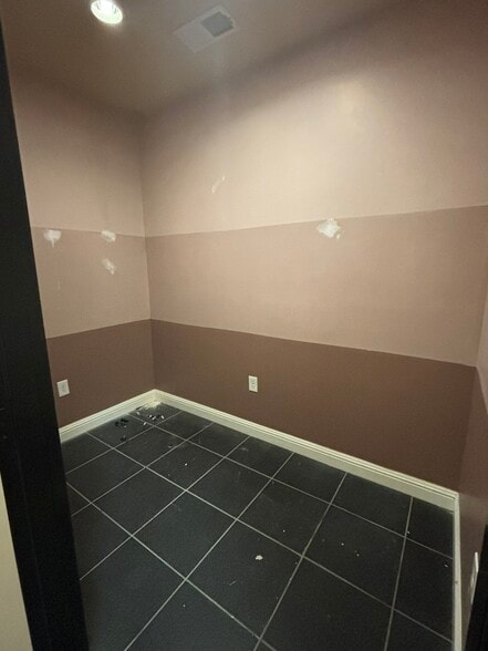 More Photos Of 5968 Silver Creek Valley Rd, San Jose Unknown For Lease