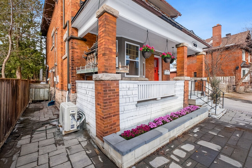 Primary Photo Of 1031 Carling Av, Ottawa Apartments For Sale