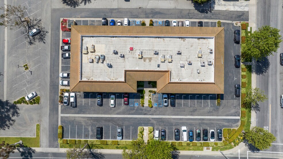 More Photos Of 445 Rosewood Ave, Camarillo Medical For Sale