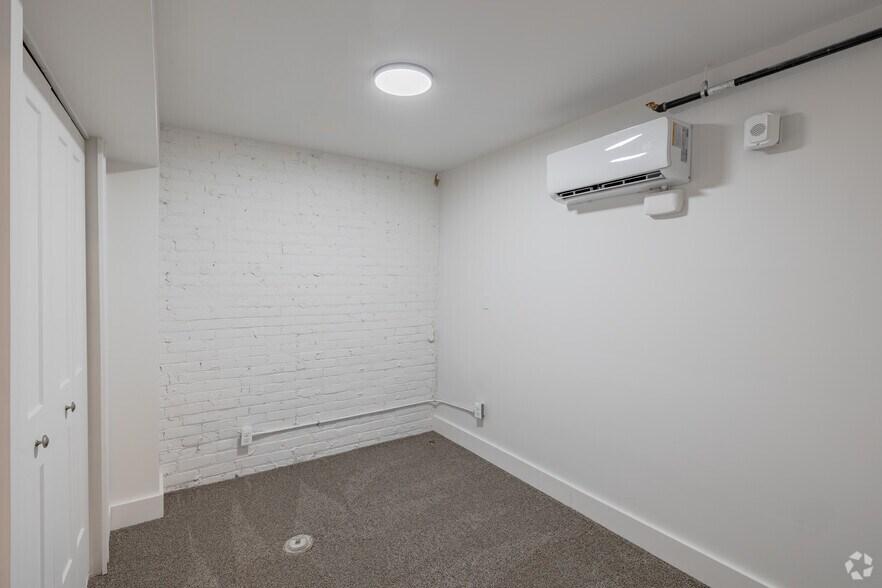 More Photos Of 259-263 W 9 Mile Rd, Ferndale Apartments For Sale