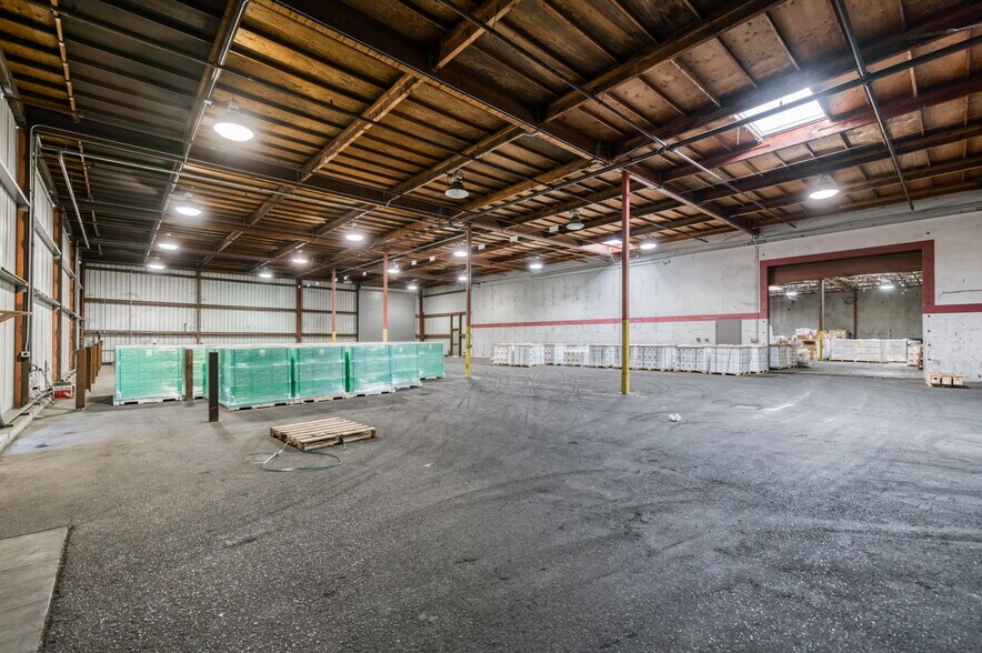 More Photos Of 5333 N Cornelia Ave, Fresno Warehouse For Sale