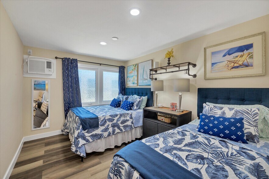 More Photos Of 115 Friendship Ln, Englewood Apartments For Sale