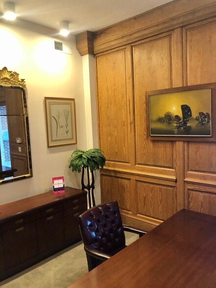 More Photos Of 2802 Paces Ferry Rd SE, Atlanta Medical For Lease