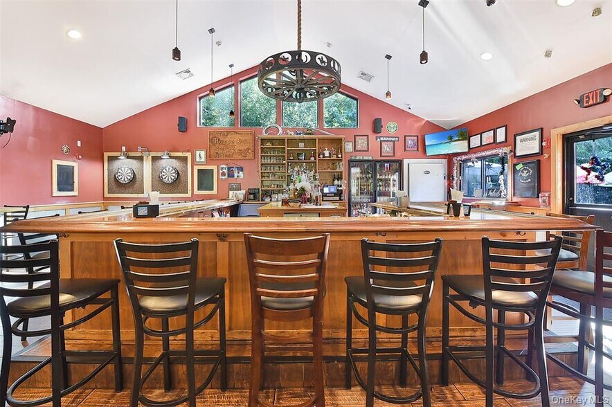 More Photos Of 809 Bloomingburg Rd, Bloomingburg Restaurant For Sale