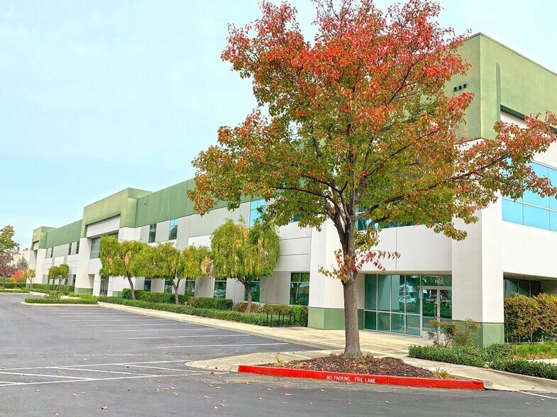 More Photos Of 161-195 Pullman St, Livermore Warehouse For Lease