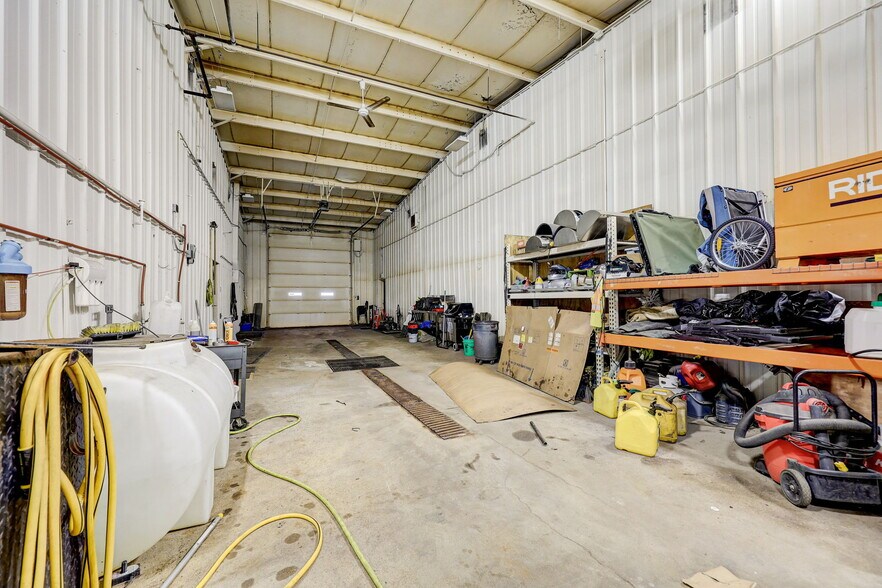 More Photos Of 201 Grell Ln, Johnson Creek Manufacturing For Sale