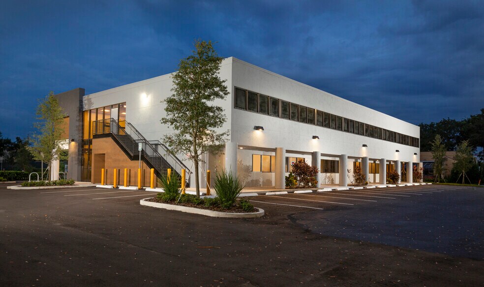 More Photos Of 140 N Westmonte Dr, Altamonte Springs Medical For Lease