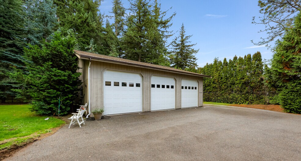 More Photos Of 918 Citadel Dr, Everson Multifamily For Sale