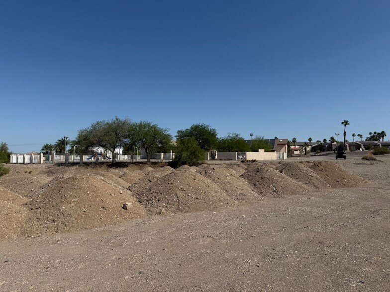 More Photos Of 111 Bunker Dr, Lake Havasu City Land For Sale