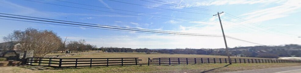 Primary Photo Of 1516 Hunt Club Blvd Blvd, Gallatin Land For Sale