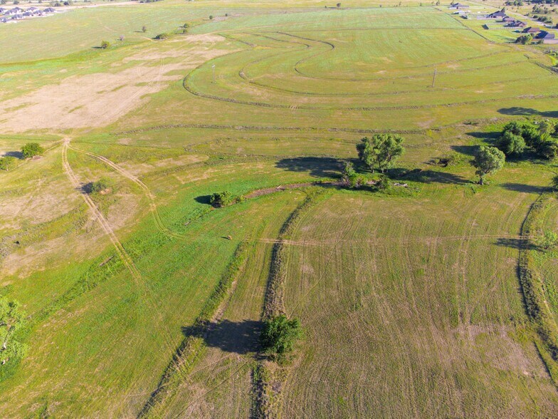 More Photos Of US Highway 277, Elgin Land For Sale