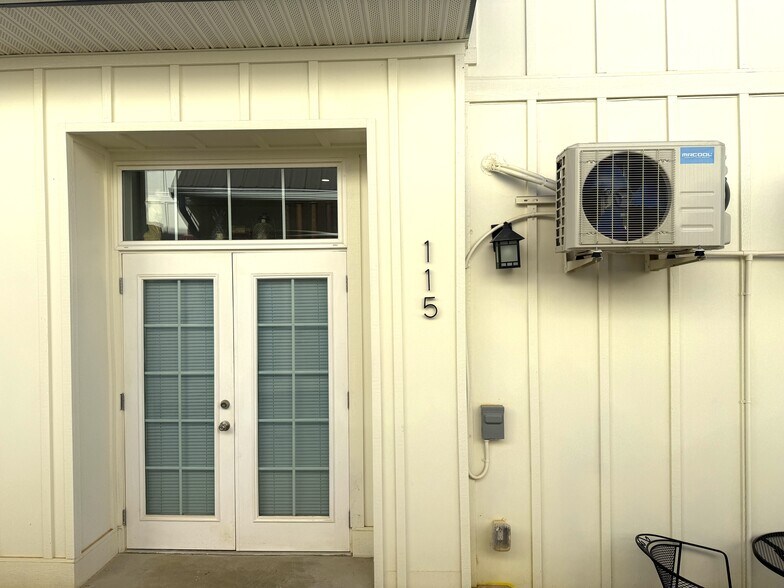 More Photos Of 198 Cowan St, Rutherfordton Apartments For Sale