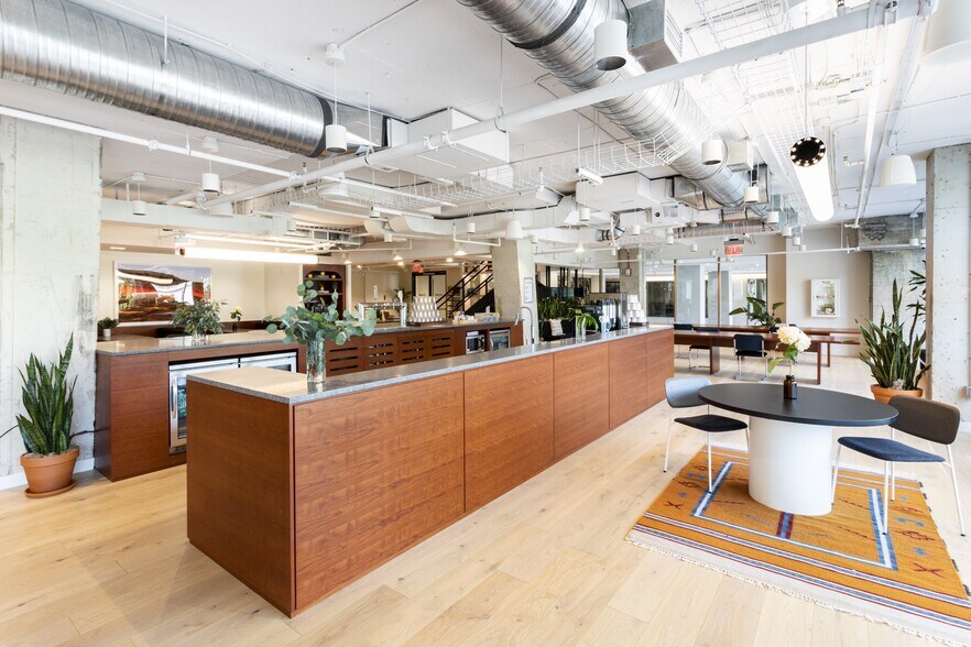 More Photos Of 700 K St NW, Washington Office For Lease