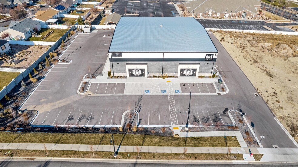 More Photos Of 5639 Mirabella Dr, Herriman Showroom For Sale