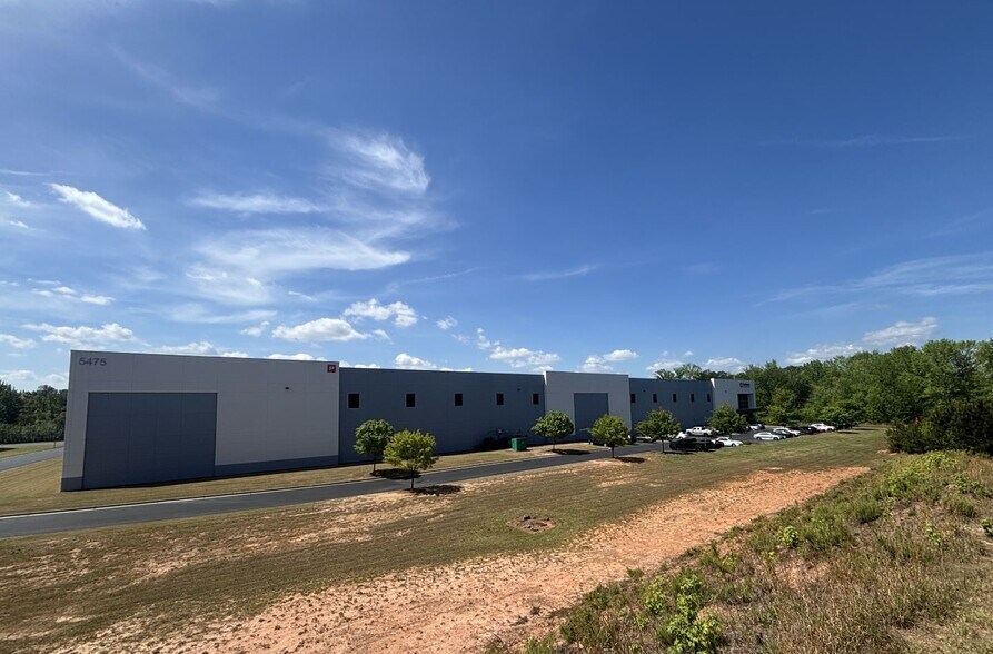 More Photos Of 5475 Aloha Way, Oakwood Warehouse For Lease