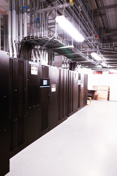 More Photos Of 1023 39th Ave SE, Puyallup Industrial For Sale