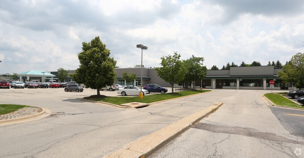 More Photos Of 5875 E Riverside Blvd, Rockford Medical For Lease