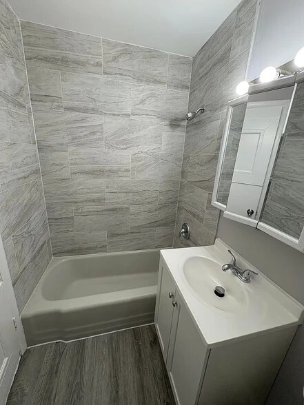 More Photos Of 14513-14523 S Kedzie Ave, Posen Apartments For Sale