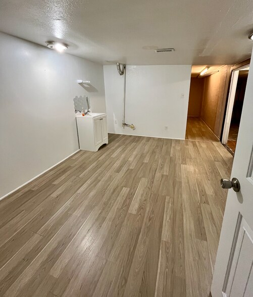 More Photos Of 6091 W Colfax Ave, Lakewood Bar For Sale