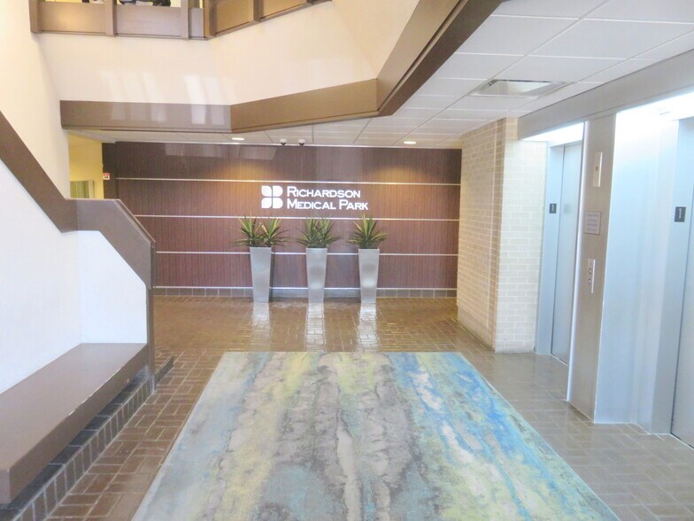More Photos Of 375 Municipal Dr, Richardson Medical For Sale