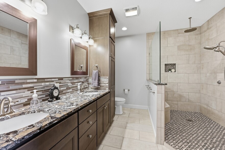 More Photos Of 219 S Sandusky Ave, Bucyrus Storefront Retail Residential For Sale