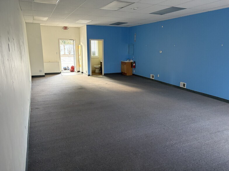 More Photos Of 27051 Southfield Rd, Lathrup Village Freestanding For Sale