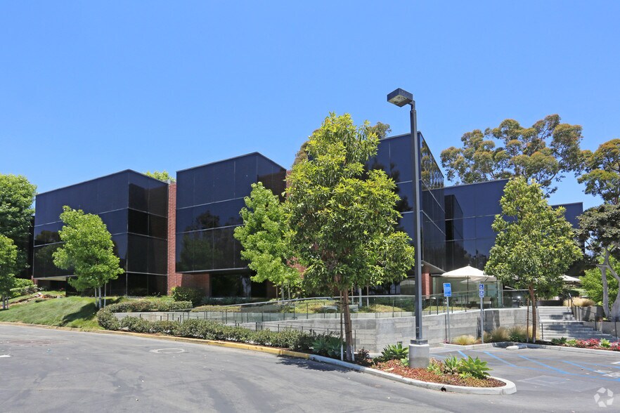 More Photos Of 2220 N University Dr, Newport Beach Office For Lease