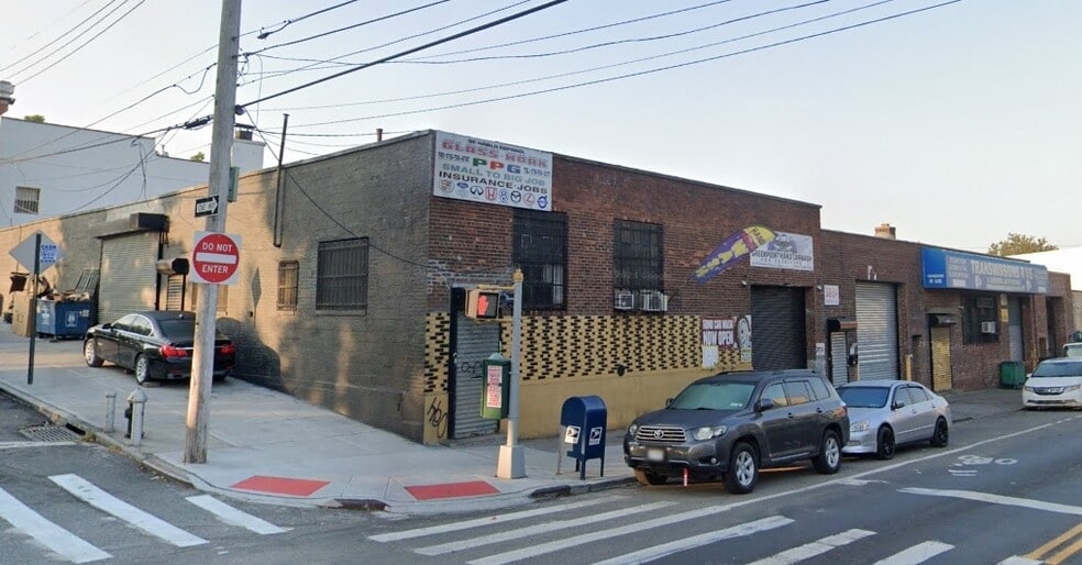 More Photos Of 32-36 Greenpoint Ave, Long Island City Warehouse For Lease