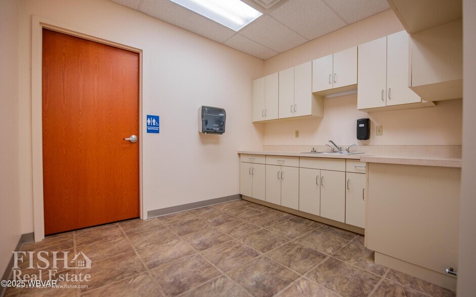 More Photos Of 529 High St, Lock Haven Medical For Sale