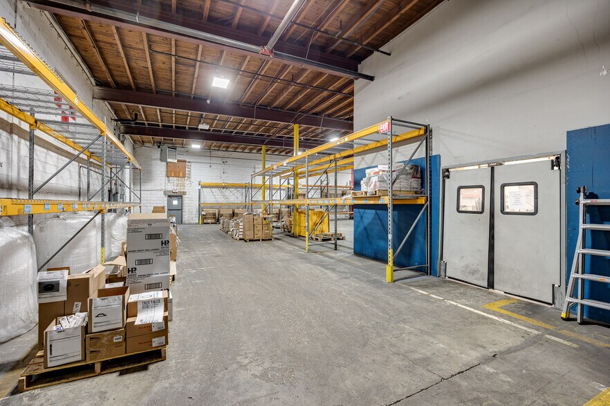 More Photos Of 301 N 4th St, Vineland Warehouse For Lease