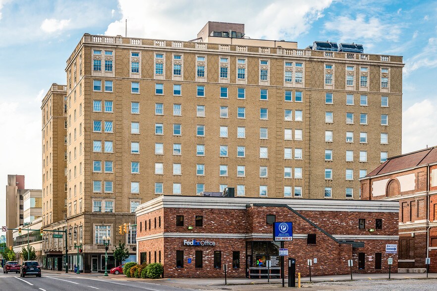 More Photos Of 405 Capitol St, Charleston Office For Lease