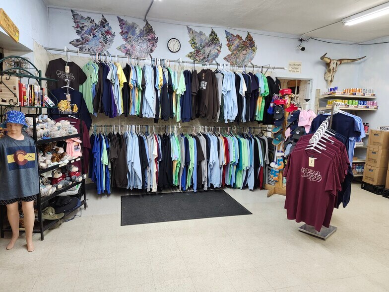 More Photos Of 20204 US Highway 50, Cotopaxi General Retail For Sale