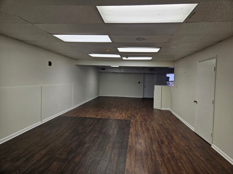 More Photos Of 14900 Cloverdale Rd, Dale City Daycare Center For Sale