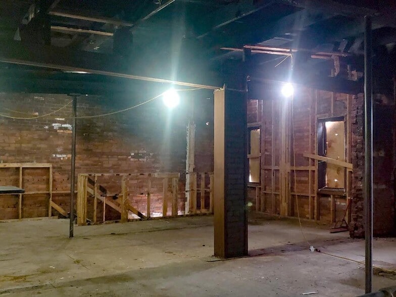 More Photos Of 220 W Philadelphia St, York Restaurant For Sale