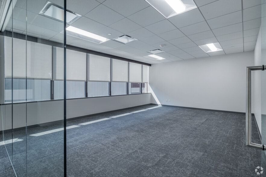 More Photos Of 711 Navarro St, San Antonio Office For Lease