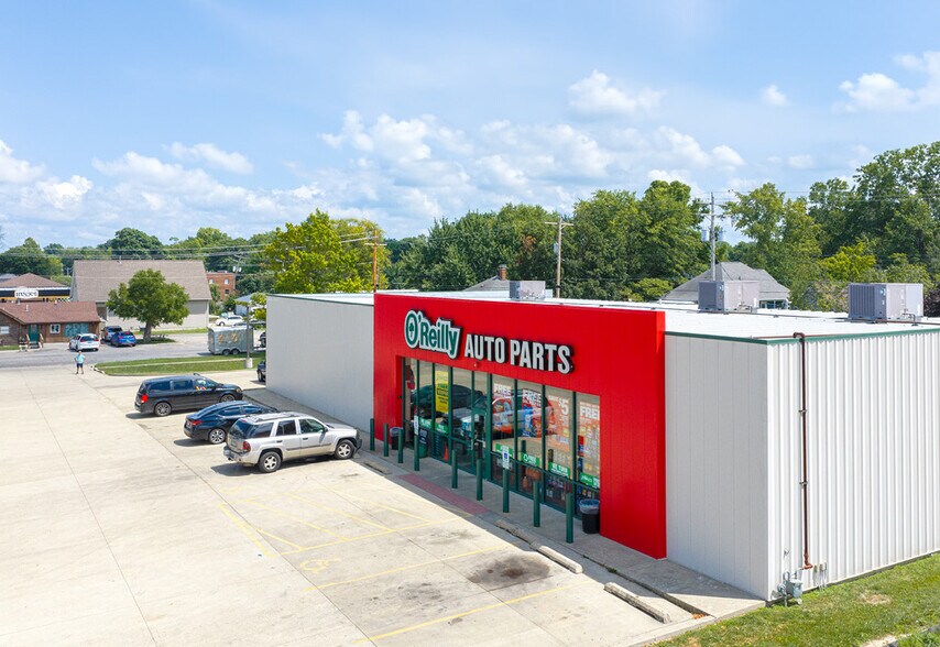 More Photos Of 701 Charleston Ave, Mattoon Auto Repair For Sale