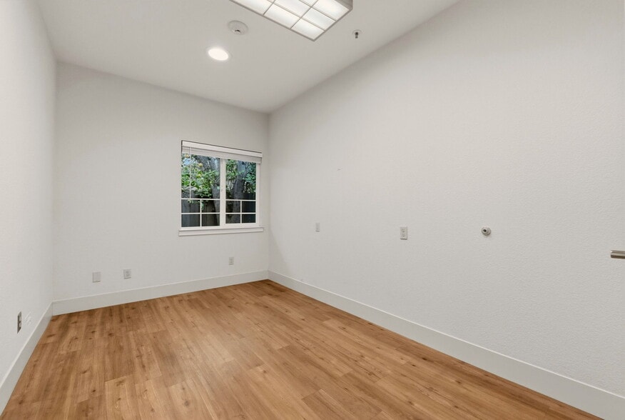 More Photos Of 24954 Cypress Ave, Hayward Multifamily For Sale