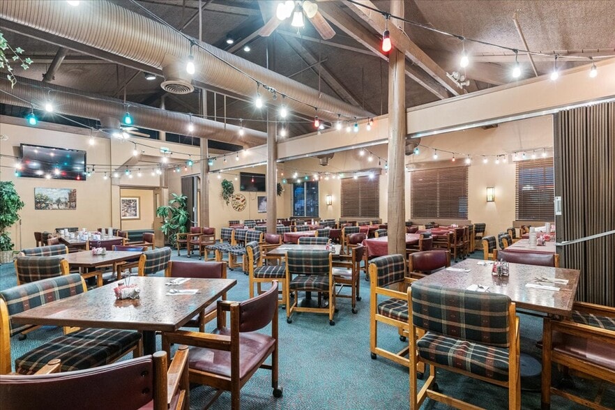 More Photos Of 12555 W Bell Rd, Surprise Restaurant For Sale