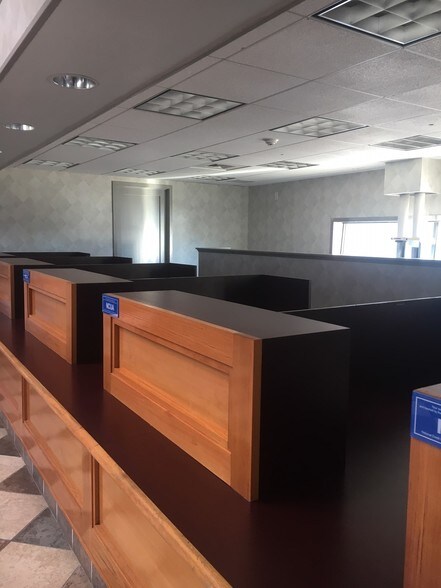 More Photos Of 880 Schechter Dr, Wilkes Barre Township Bank For Sale