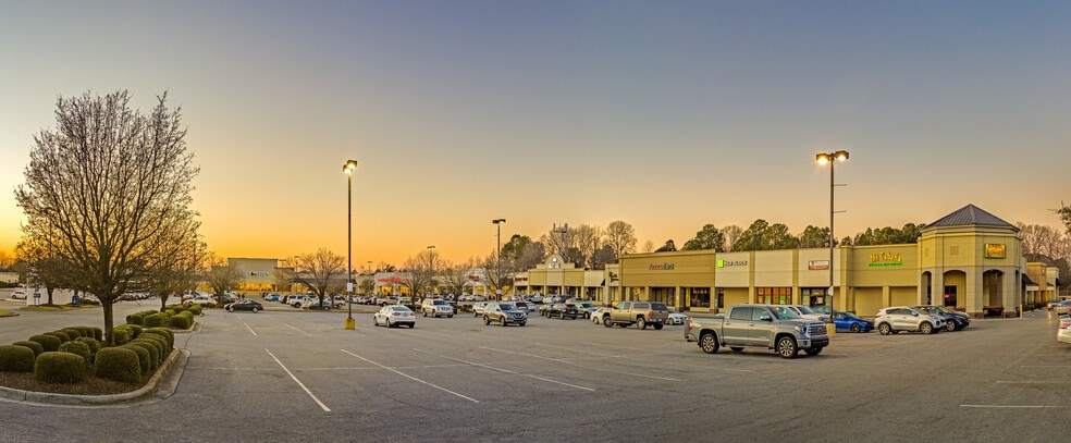 More Photos Of 2406-2482 Stantonsburg Rd, Greenville Freestanding For Lease