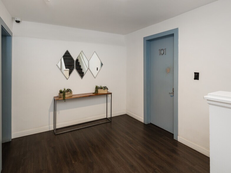 More Photos Of 221 Concord St, El Segundo Apartments For Sale