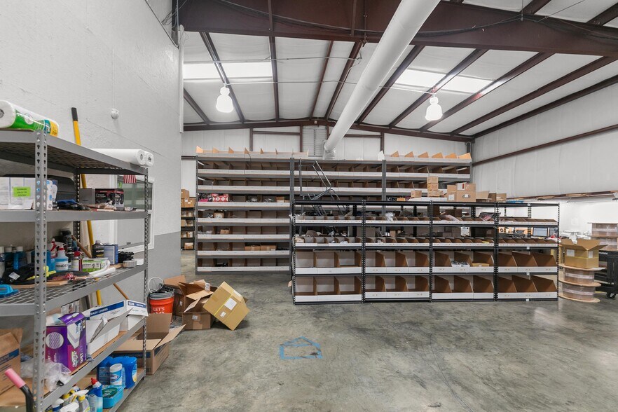 More Photos Of 3665 Westgate Pky, Dothan Office For Sale