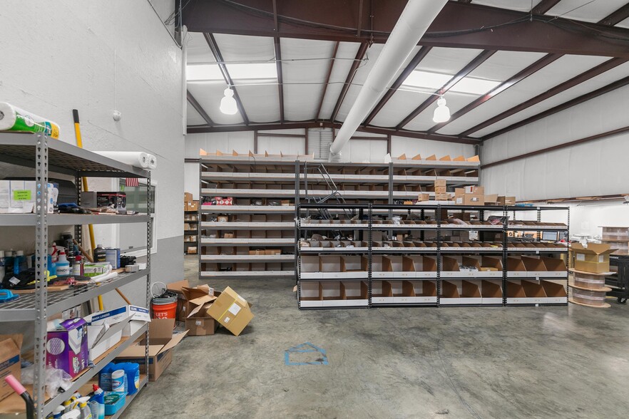 More Photos Of 3665 Westgate Pky, Dothan Office For Sale