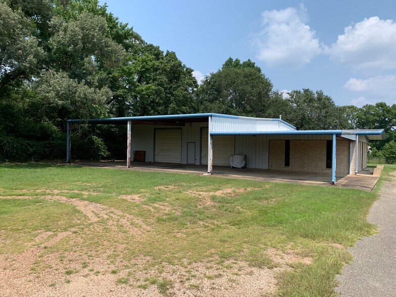 More Photos Of 6887 State Highway 31 E, Murchison Warehouse For Sale